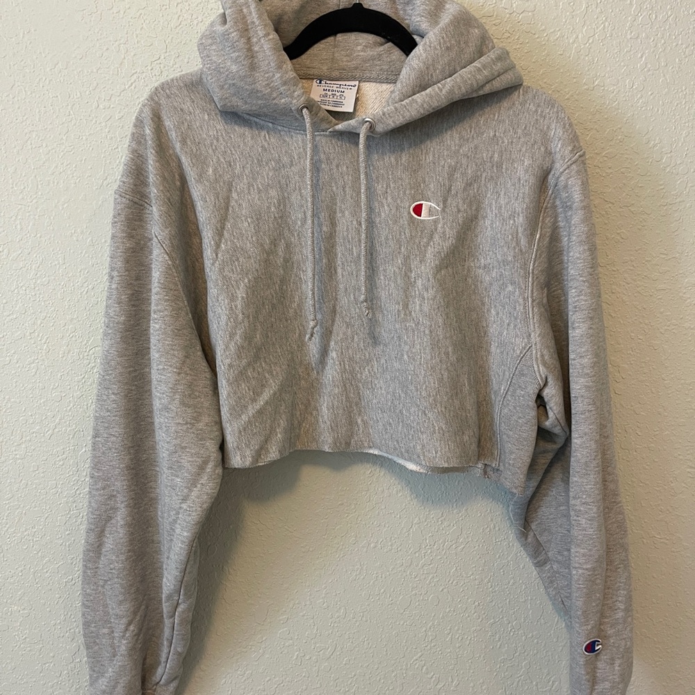 Cropped Champion Hoodie in good condition